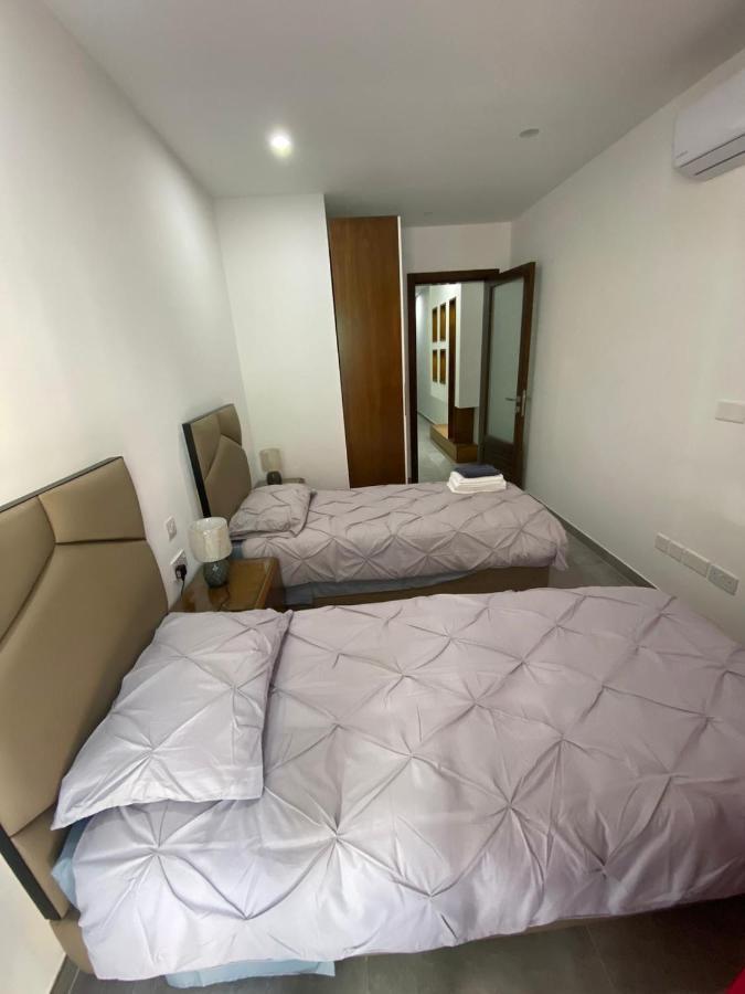 Gzira Two-Bedroom Apartment Esterno foto